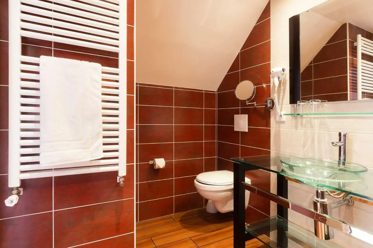 Les Vestiges Du Jour - Jacuzzi Spa Clohars-Fouesnant 3*,