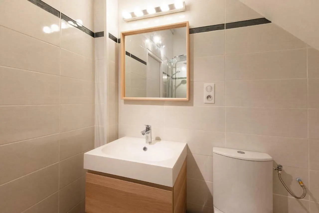 Les Vestiges Du Jour - Jacuzzi Spa Clohars-Fouesnant フランス